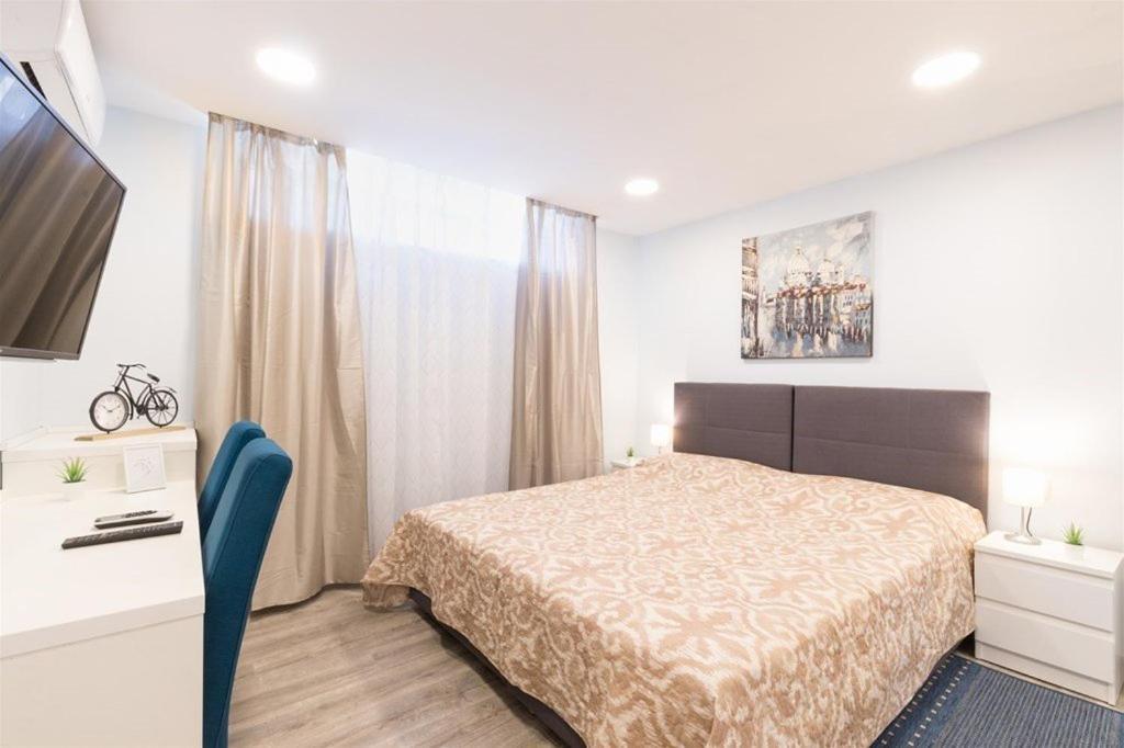 Apartment Centre's *